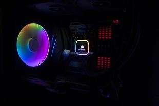 Corsair iCUE H100i RGB PRO XT LED 1